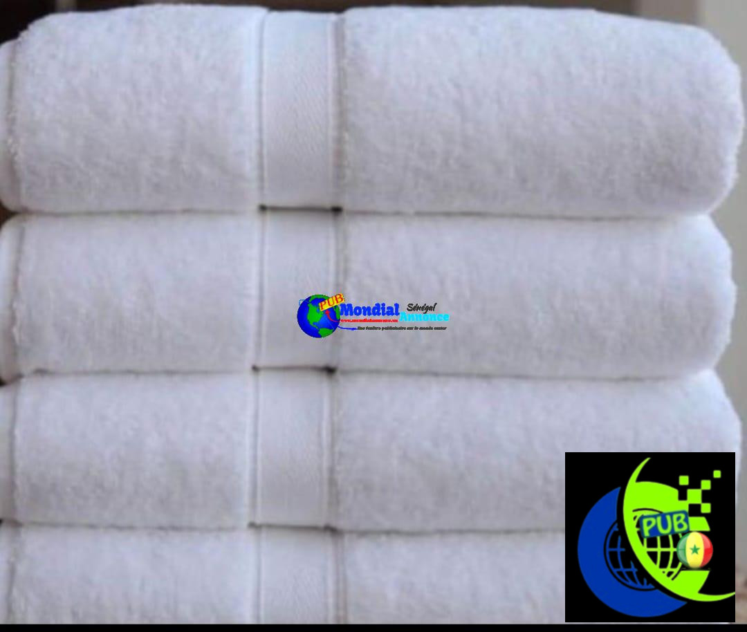 Serviette blanche neuve à vendre