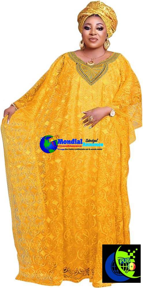 Robe africaine en dentelle dispo
