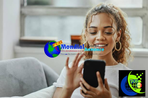 Black woman with smartphone on a sofa for networking online, mobile app or relax chat with home wifi. Young person on couch using phone for internet, social media post or email communication update Publiez vos Annonces Gratuites et Gagnez en Visibilité !