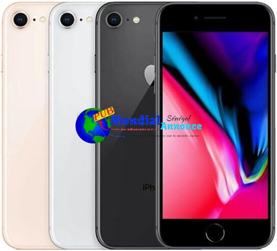 High-Tech Place iPhone 8 64 Go Couleurs mélangées déverrouillées utilisées (A) Grade, Version JP