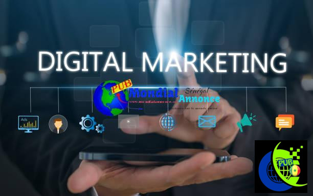Human with digital online marketing commerce sale, website advertising, promotion of products, digital marketing strategy and goals, digital search engine, SEO, social media, ads, E-commerce Les stratégies de marketing digital