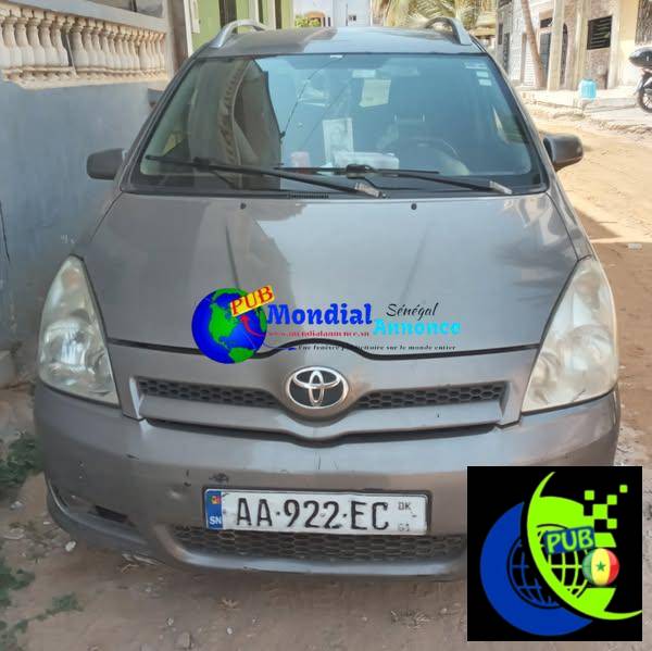 TOYOTA VERSO 2012 MANUELLE DIESEL EN EXCELLENT ETAT A VENDRE