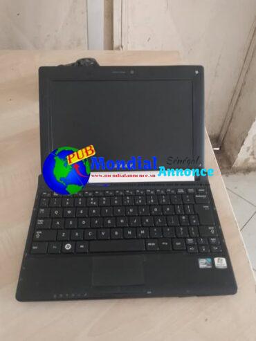 Mini Samsung à vendre – Très Propre et Compact .  Contact : 77 323 57 64