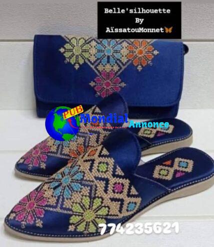 Ensemble Pochette et Babouches avec de Magnifiques Designs au 774 23 56 21