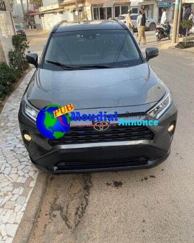 🔥 À Saisir : Toyota RAV4 2020 Automatique Essence en Parfait État