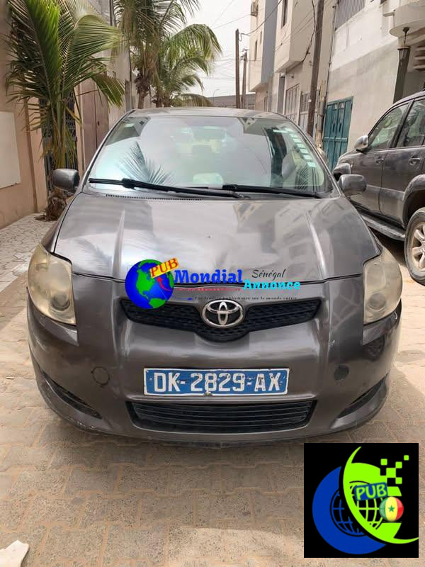 Toyota Auris Essence Manuelle de 2007 disponible à Dakar