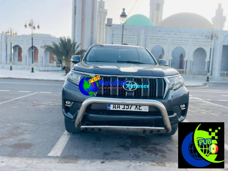 TOYOTA PRADO 2014 – 7 PLACES,EN EXCELLENT ÉTAT Á VENDRE