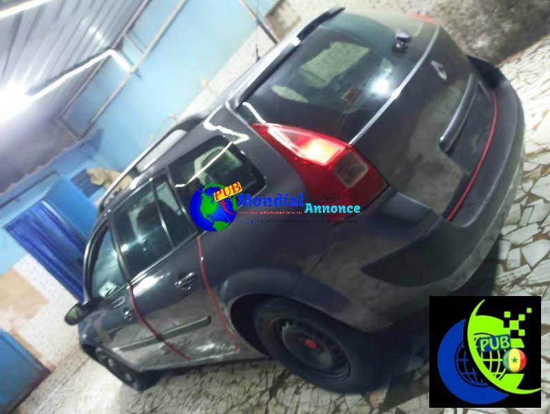 RENAULT MÉGANE BREAK DIESEL MANUELLE EN EXCELLENT ETAT A VENDRE CONTACT 778658557