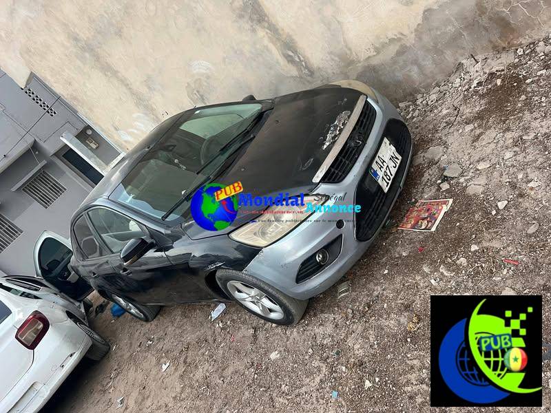 Ford Focus 1.4L Essence Manuelle Climatisée à vendre