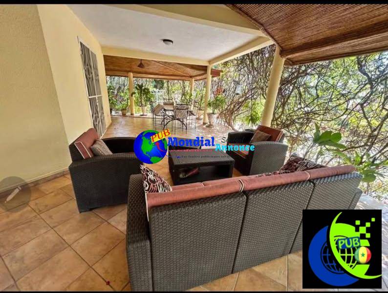 Villa meublée à vendre à Saly Center–Résidence Le Récif Contact 78 137 61 60