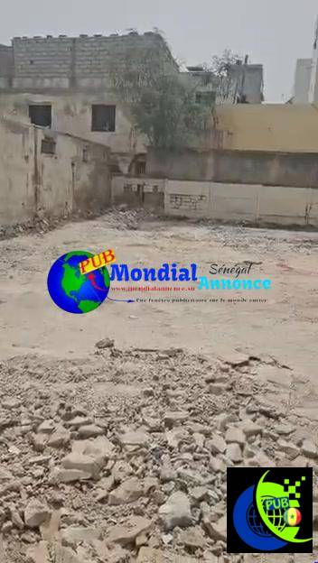 Terrain Commercial de 190m² à vendre – Liberté 4
