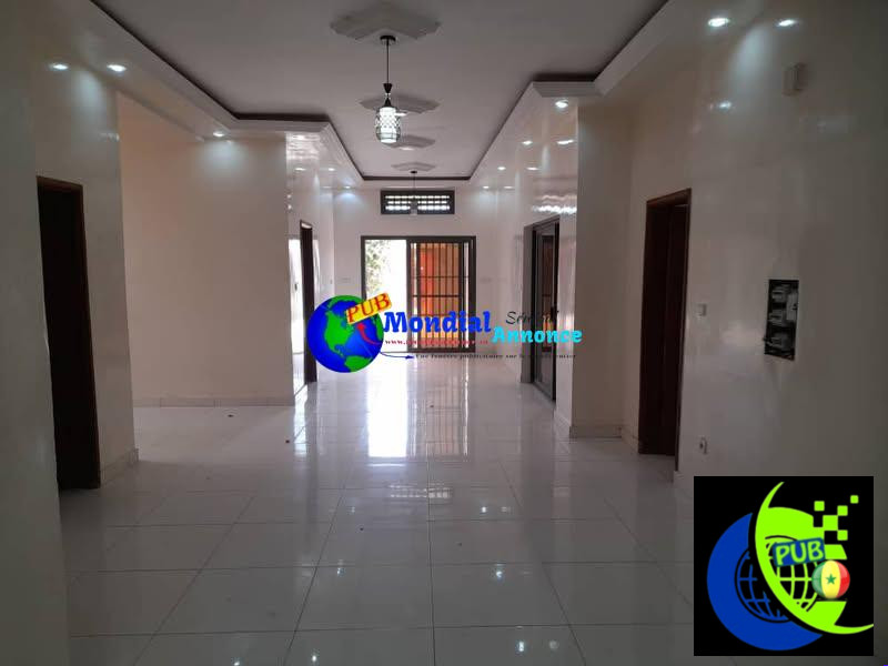 Appartement 3 chambres à louer à Saly proche d’Urgence 24