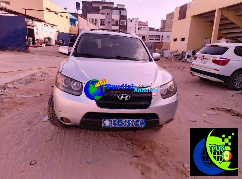 Hyundai Santa Fe Diésel Automatique de 2010 à vendre. Prix : 2 700 000 F CFA