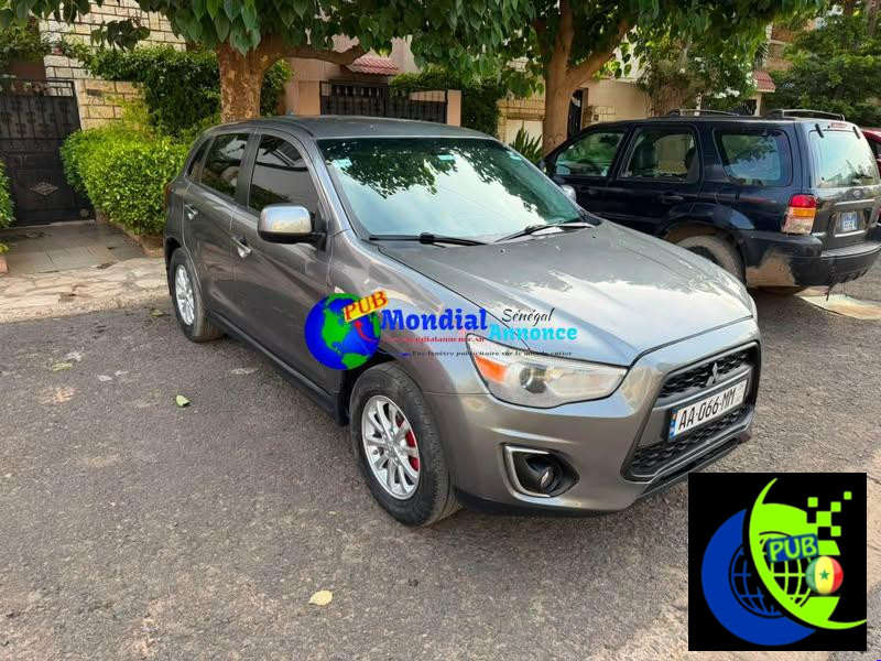 Mitsubishi RVR de 2015 – 4×4 AWD Automatique dispo à Dakar.  Prix : 4 400 000 F CFA
