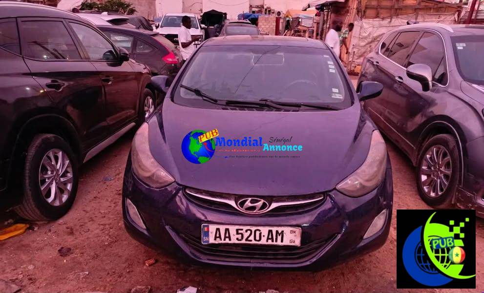 Vente : Hyundai Elantra Essence Automatique de 2012 à Dakar. Prix : 2 300 000 F CFA