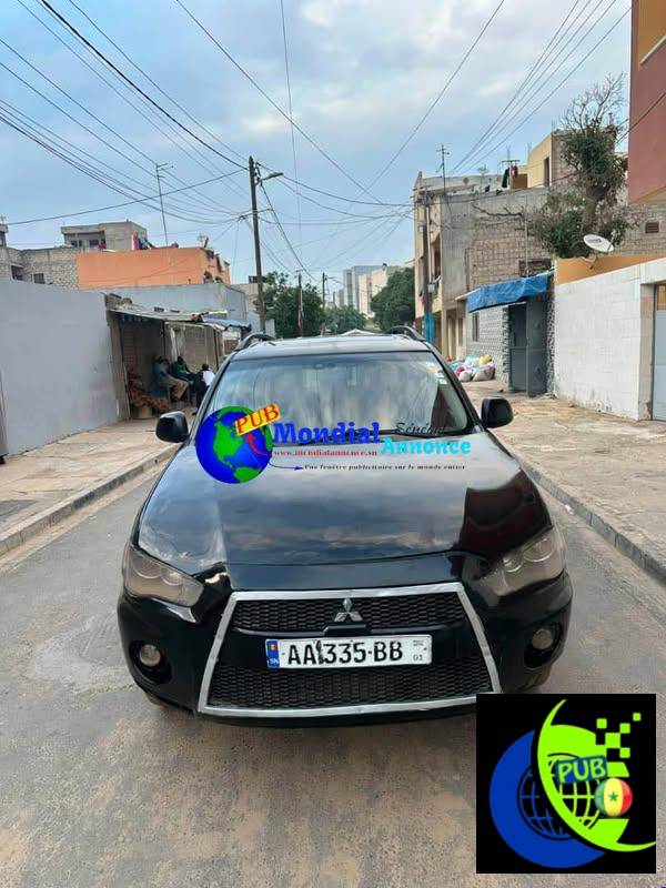 Mitsubishi Outlander Essence Automatique de 2011 disponible à Dakar