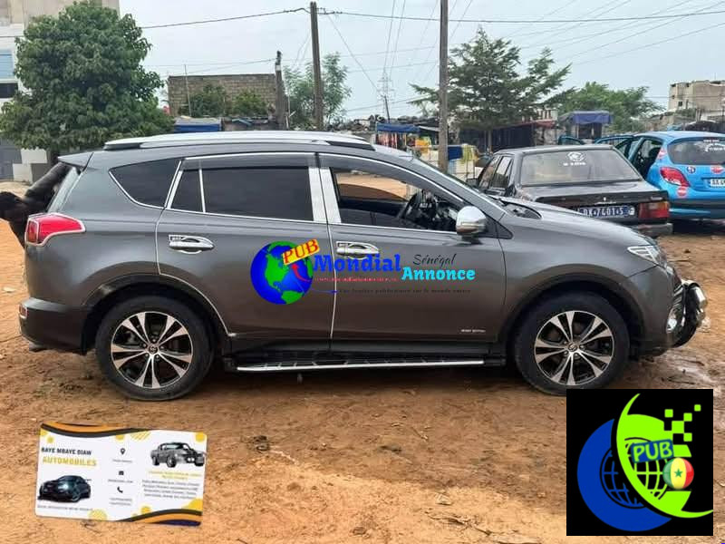 Toyota RAV4 Diesel Manuel de 2014 disponible à Dakar