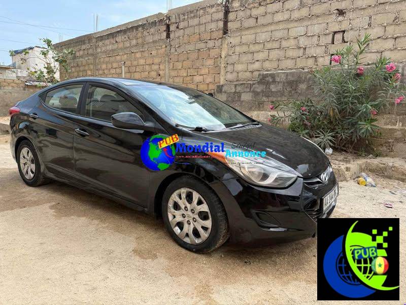 Hyundai Elantra 2013 Essence Automatique Climatisée En excellent État
