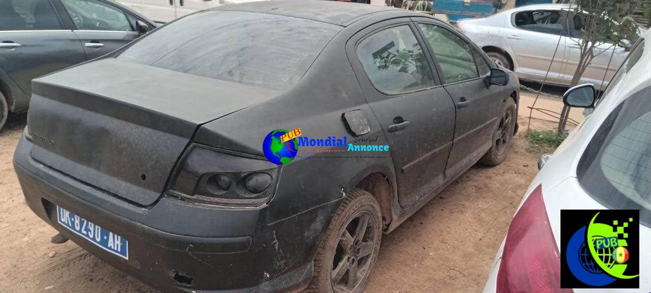 Peugeot 407 Diesel Manuelle de 2009 visible à Mbao