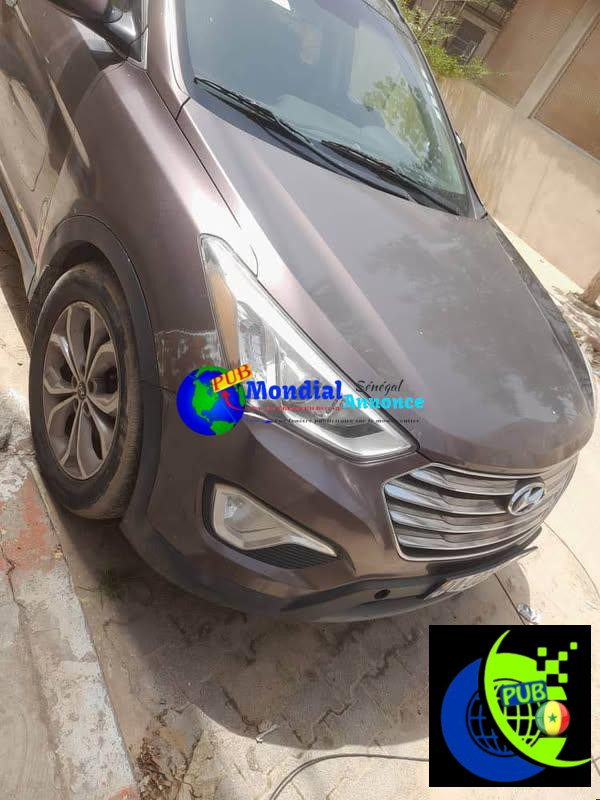 Hyundai Santa Fe Automatique de 2014 disponible à Dakar