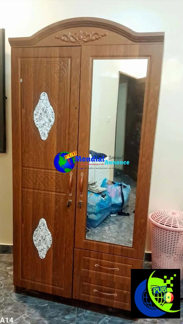 Armoire 2 Battants en Bois disponible à Dakar pour 70 000 F CFA