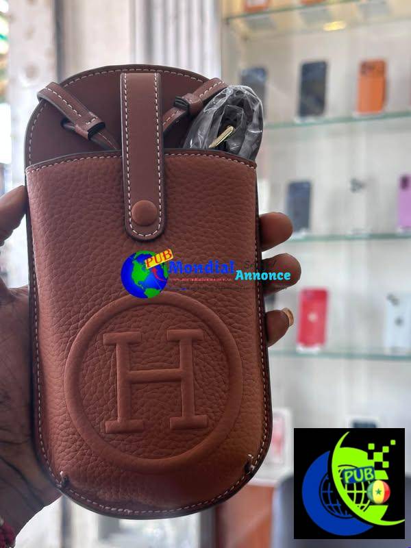 📱 Pochettes de téléphone disponibles à 8 000 FCFA !