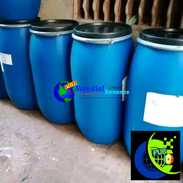 Barils en plastique de différentes capacités disponibles contact 766909727