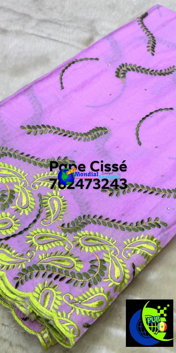 Tissu Brodé Tini Minu en Coton – Toutes Couleurs | 4 000 F CFA/Yard