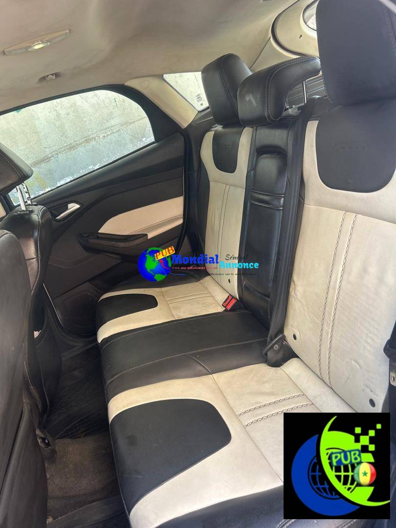 Ford Focus 2013 Automatique – Full options, Dakar | Prix négociable