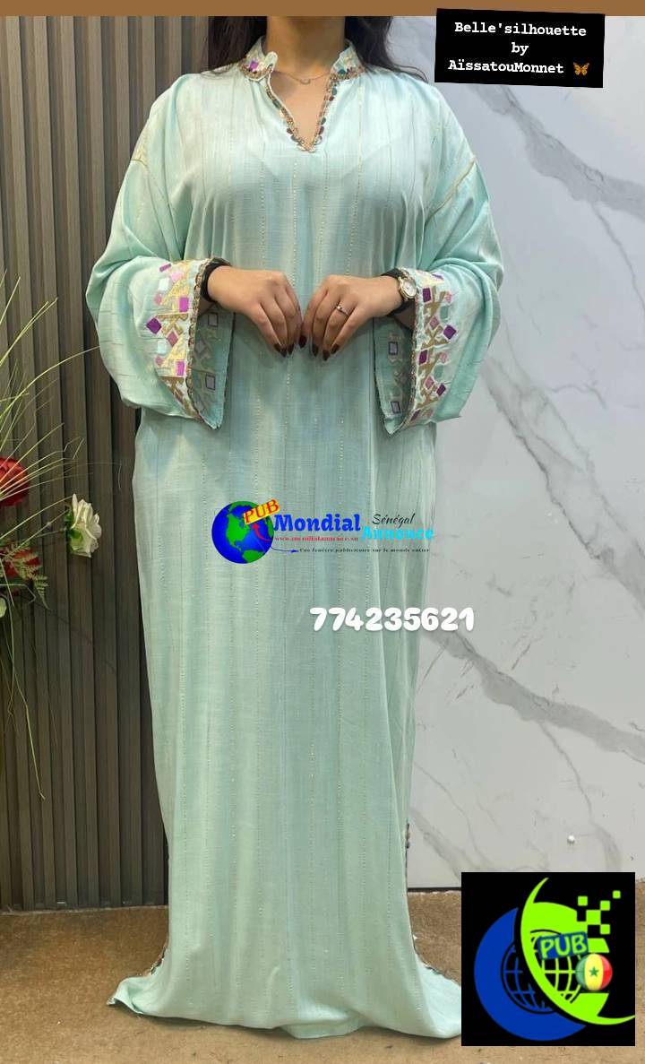 Abaya Orientale Chic avec Broderies Élégantes – Commandez Maintenant !