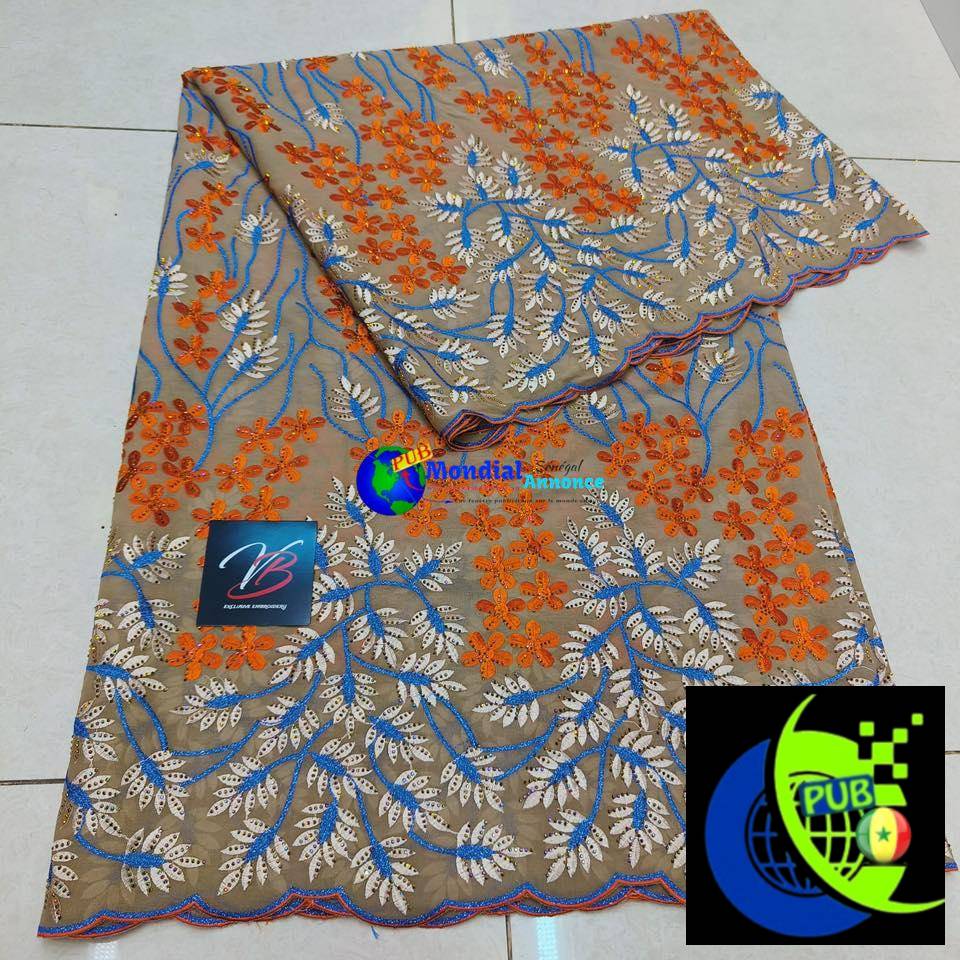 Voile brodé Dubaï vendu en coupon de 5 yards à 80.000 F CFA