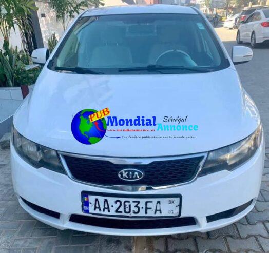 Kia Forte 2013 – Essence, Boîte Automatique, en excellent état à vendre
