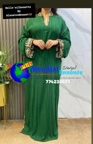 Abaya Orientale Chic avec Broderies Élégantes – Commandez Maintenant !