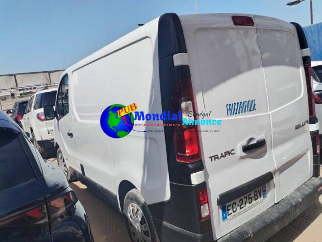 Renault Trafic 2016 Diesel Manuel Frigo – en Excellent  État à Vendre