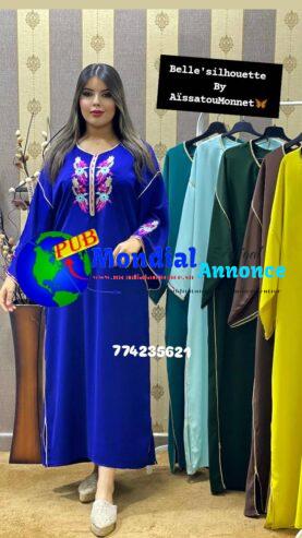 Abaya orientale brodée – Disponible en plusieurs couleurs