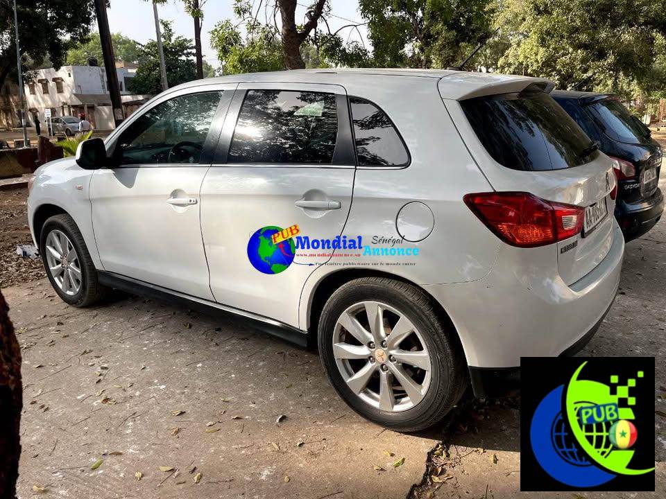 Mutsibushi RVR Année 2015 Essence à vendre