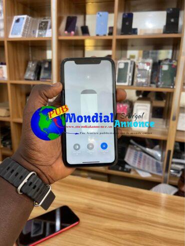 iPhone Xr 64gigas à vendre au 77 746 22 89