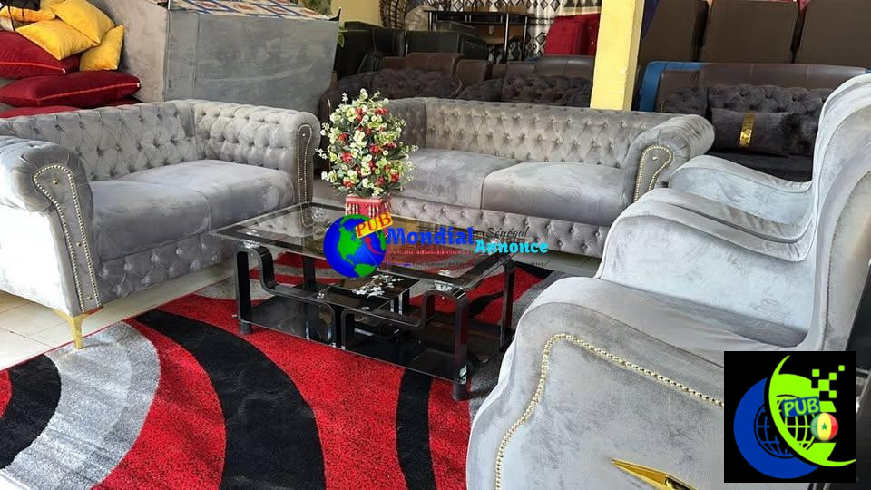 Ensemble salon complet – Fauteuils, moquette & table, dispo à Dakar