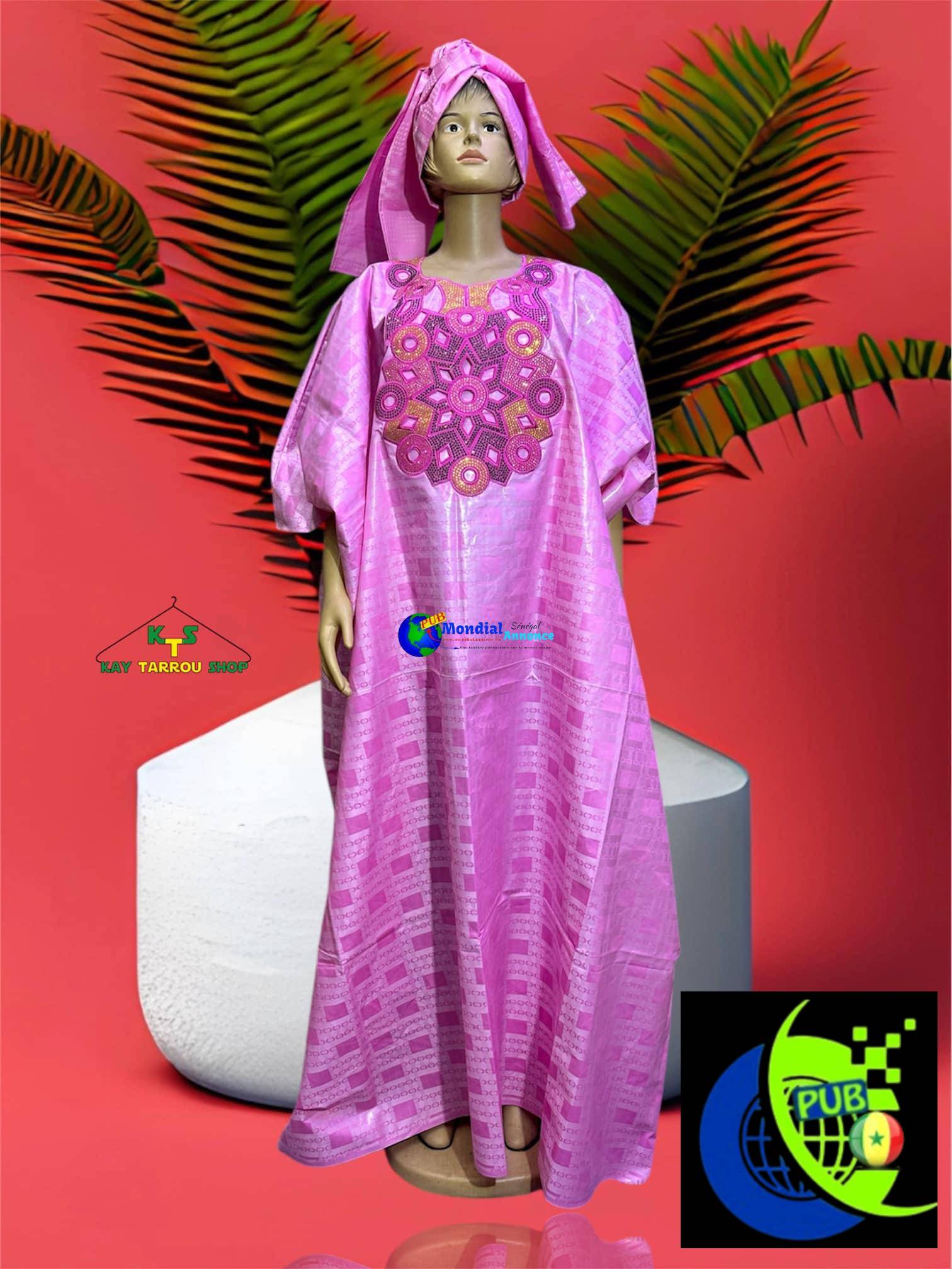 Grands Boubous et Robes en Bazin Riche – 18.000F pour Femmes