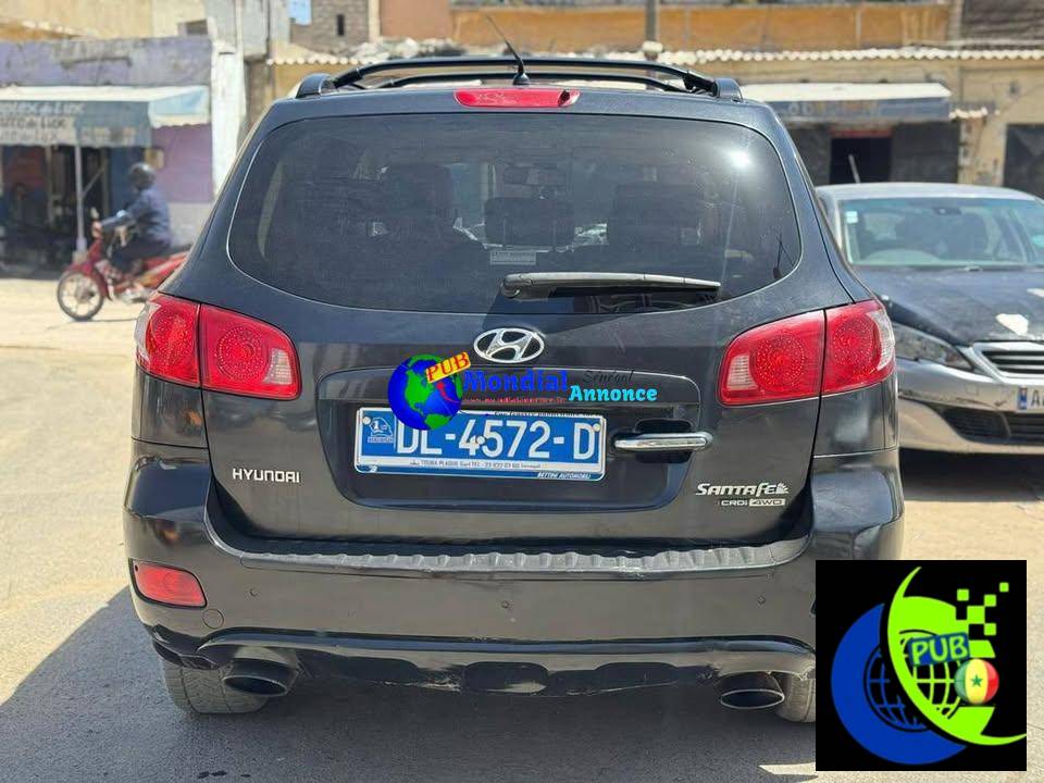 Hyundai Santafe 2011 – 4×4 Automatique Diesel, Full Options