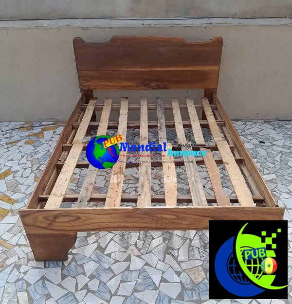 Lit 2 places en bois solide & matelas en éponge – Dakar