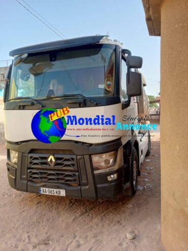 Camionnette en excellente état – Disponible à Dakar