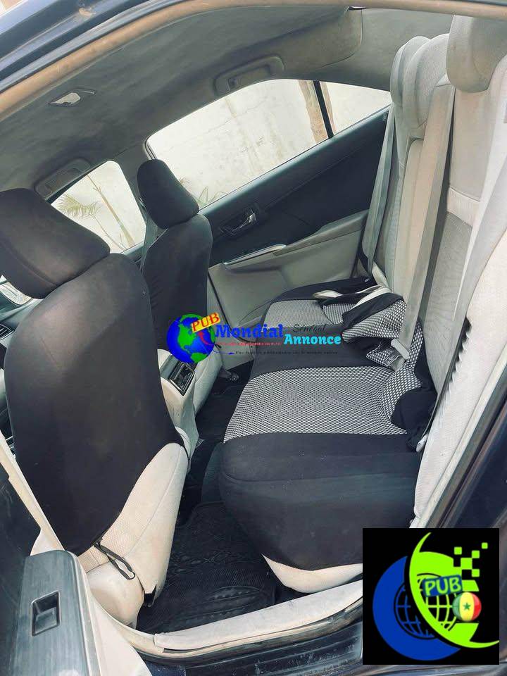 Toyota Camry Hybride 2014 – Automatique | Essence | 2 700 000 F
