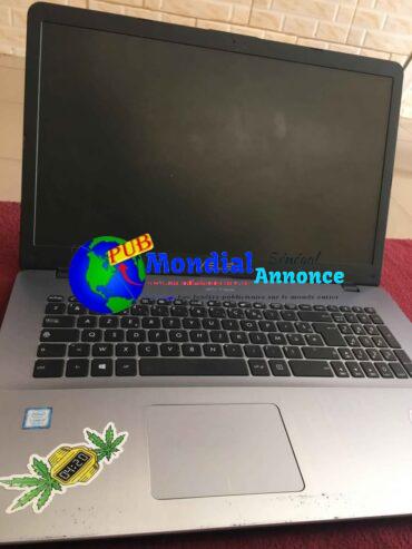 Ordinateur portable i7, 8 Go RAM, 17 pouces – Excellent état et autonomie