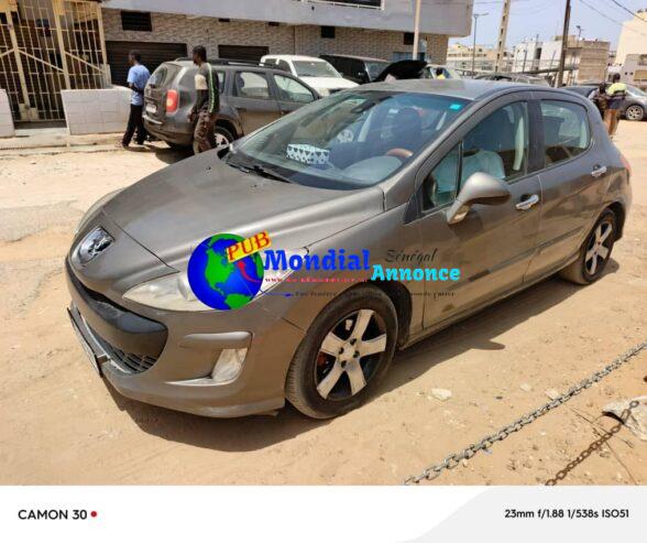 2 Hyundai Elantra 2014 Automatique disponible à Dakar
