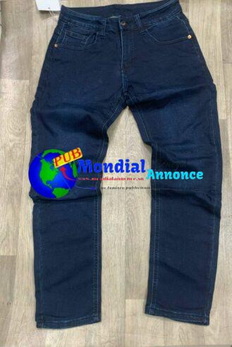 Jeans de Qualité Supérieure Disponible à Sandaga – Livraison P0ssible