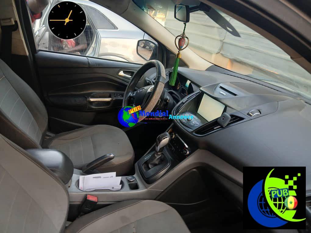 Ford Escape SE 2013 – 4×4 Full Options, Grand Écran & Caméra de Recul
