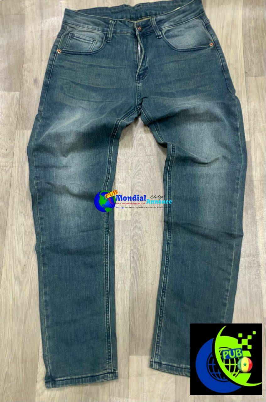 Jeans de Qualité Supérieure Disponible à Sandaga – Livraison P0ssible