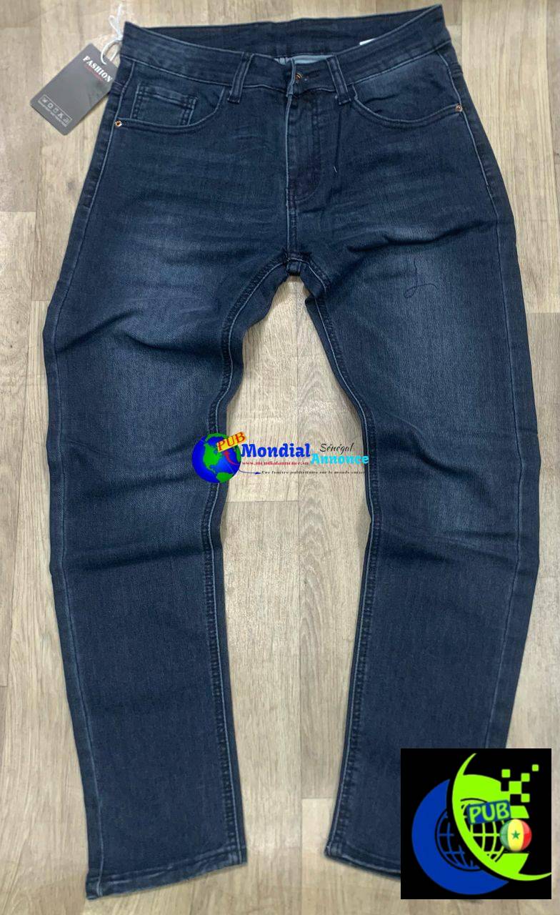 Jeans de Qualité Supérieure Disponible à Sandaga – Livraison P0ssible