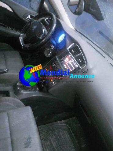 Citroën C4 2013 à vendre – Moteur d’origine, Climatisée – Dakar, Pikine